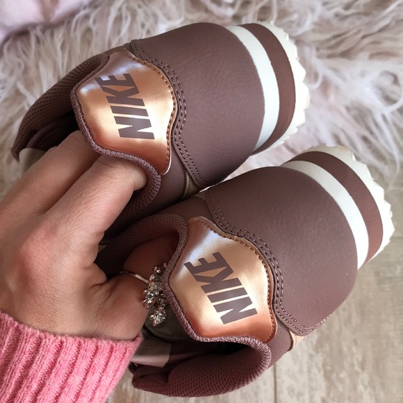 NWT Nike Cortez Leather Rare - Picture 5 of 8